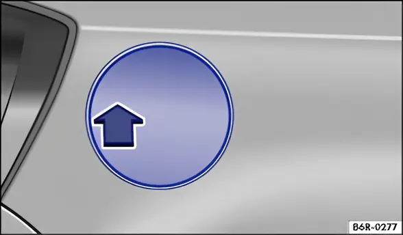 Fig. 132 At the rear right of the vehicle: opening the tank flap